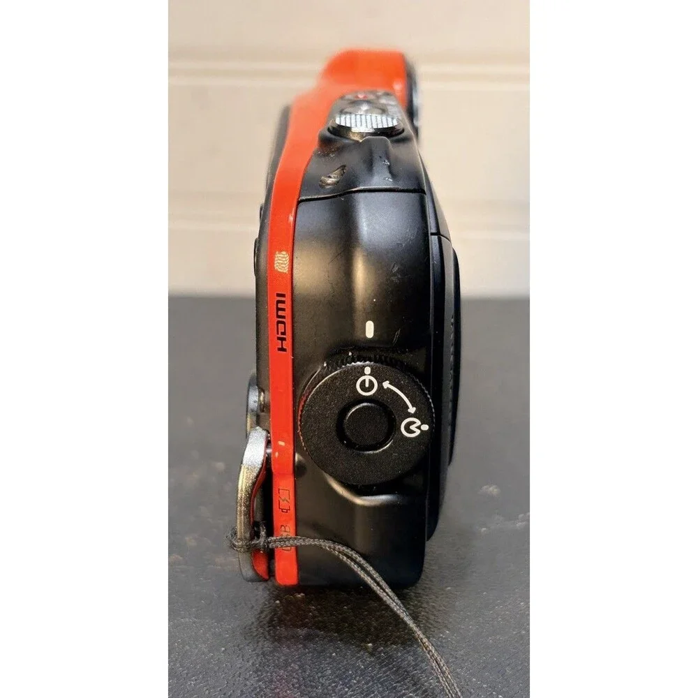 Waterproof Fujifilm FinePix XP70 16.4MP Digital orange Camera w/ battery & card